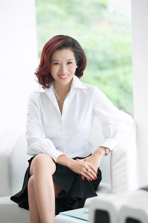 A hâu thu hương khoe ve đep quyên lưc - 3