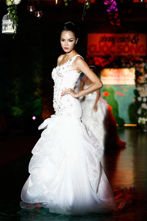 Anh thư lam cô dâu kiêu ky - 14