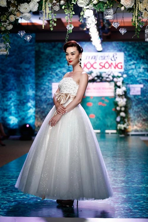 Anh thư lam cô dâu kiêu ky - 17