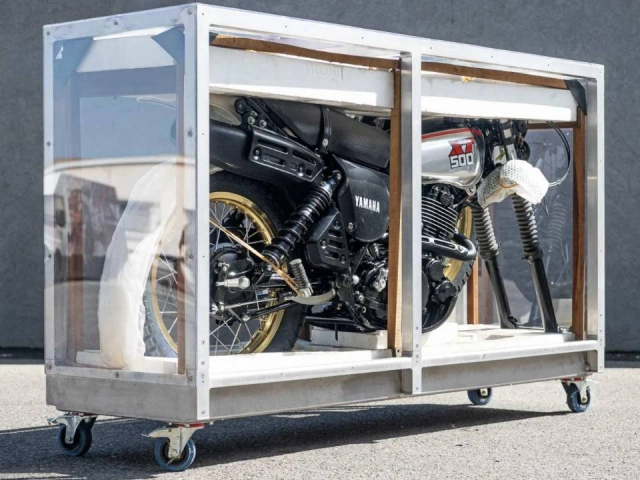 Bất ngờ với hình ảnh huyền thoại bất tử yamaha xt500 còn nguyên trong thùng - 3