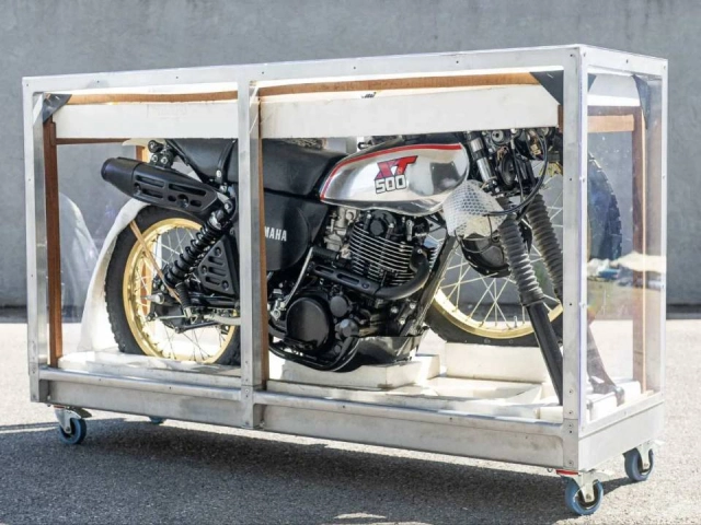 Bất ngờ với hình ảnh huyền thoại bất tử yamaha xt500 còn nguyên trong thùng - 9