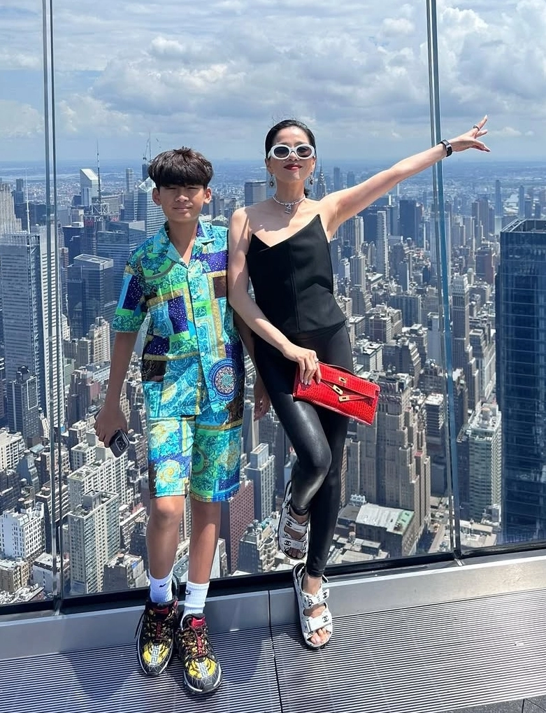 Bộ sưu tập quần kéo dài chân của lệ quyên - 3