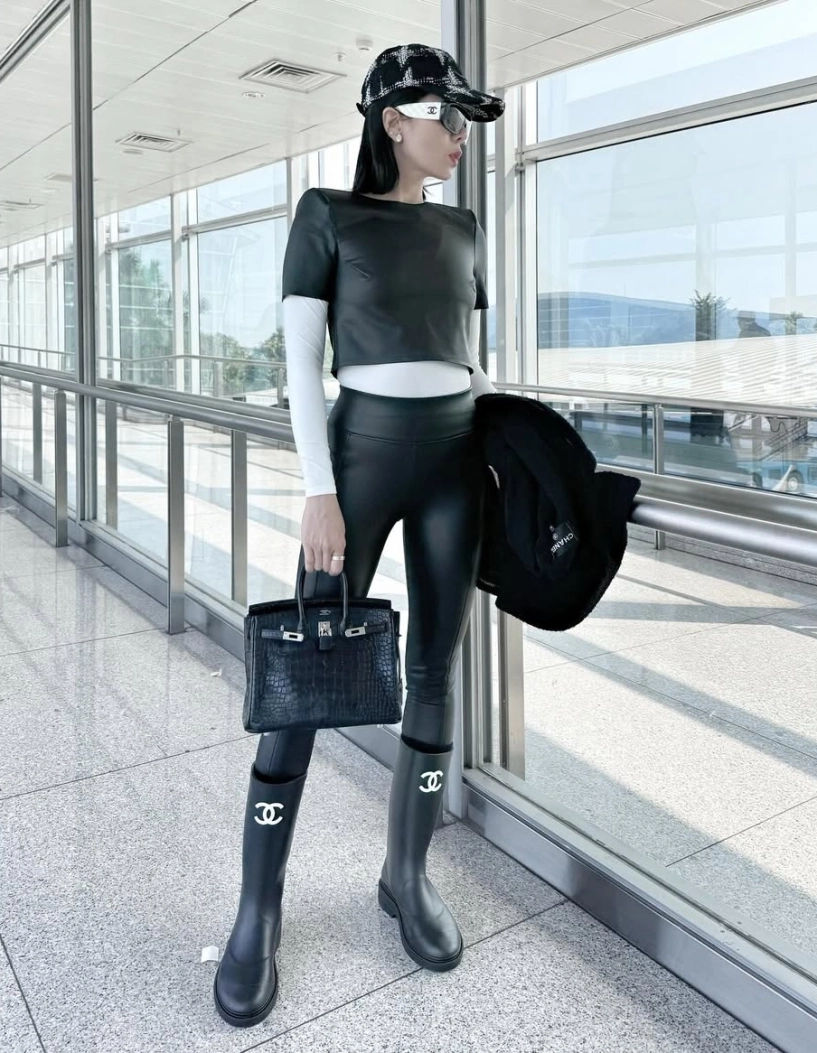 Bộ sưu tập quần kéo dài chân của lệ quyên - 4