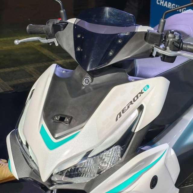 Cận cảnh chi tiết aerox-e phiên bản xe điện của nvx 155 vừa được yamaha ra mắt - 1