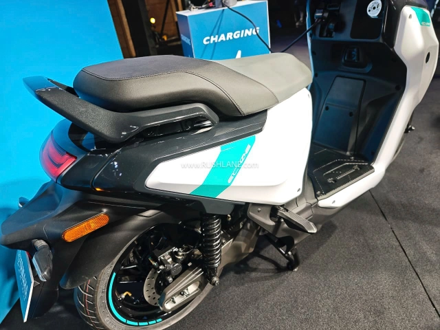 Cận cảnh yamaha ec-06 mẫu xe điện mới tốc độ 90 kmh đi được 160 km chỉ với một lần sạc - 10