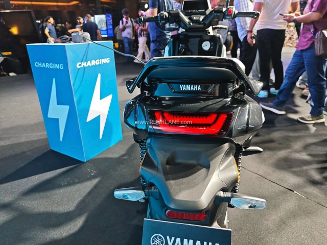 Cận cảnh yamaha ec-06 mẫu xe điện mới tốc độ 90 kmh đi được 160 km chỉ với một lần sạc - 14