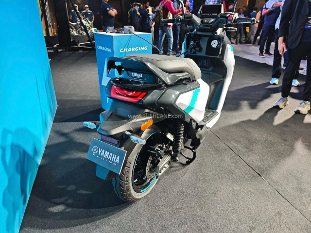 Cận cảnh yamaha ec-06 mẫu xe điện mới tốc độ 90 kmh đi được 160 km chỉ với một lần sạc - 15