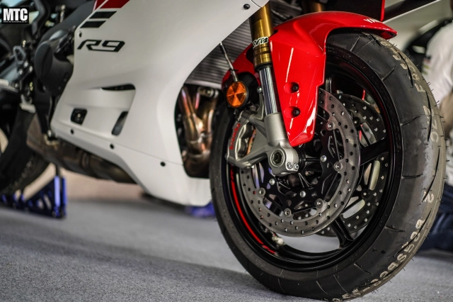 Cận cảnh yamaha yzf-r9 2025 - khi mảnh ghép còn thiếu của dòng r cuối cùng đã xuất hiện - 15