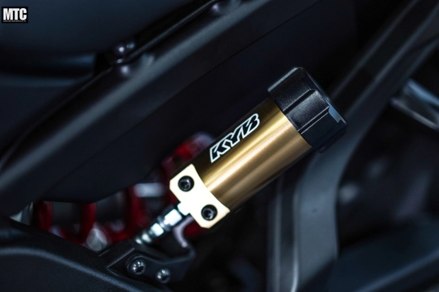 Cận cảnh yamaha yzf-r9 2025 - khi mảnh ghép còn thiếu của dòng r cuối cùng đã xuất hiện - 20