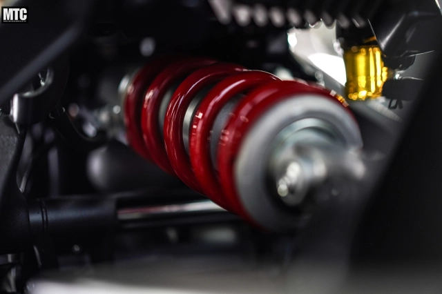 Cận cảnh yamaha yzf-r9 2025 - khi mảnh ghép còn thiếu của dòng r cuối cùng đã xuất hiện - 21