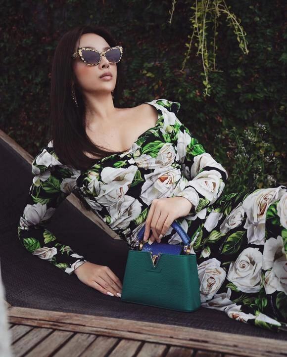 Chị đẹp hà thành được mẹ chồng cưng chiều sắm núi hàng hiệu cho con dâu mặc quanh năm không hết - 7