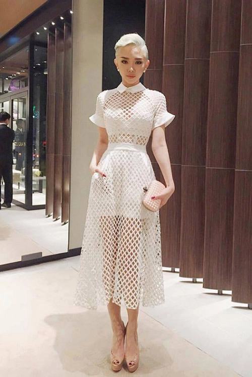 Chọn màu trang phục để hớp hồn với mốt tóc bạch kim - 14