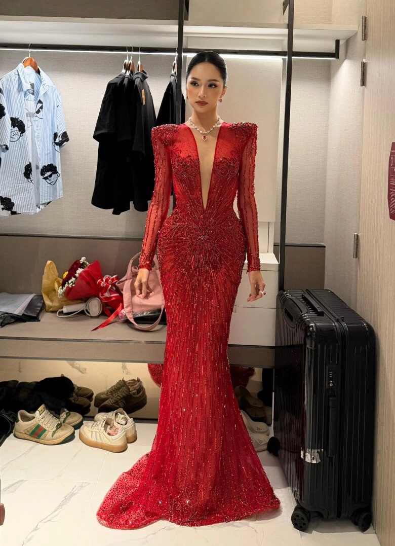 Điểm trùng hợp bất ngờ của hương giang sau 2 lần đi thi quốc tế - 3