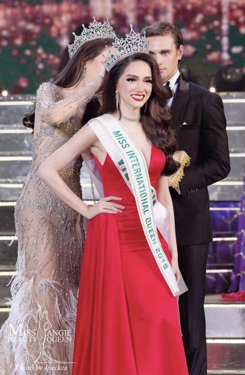 Điểm trùng hợp bất ngờ của hương giang sau 2 lần đi thi quốc tế - 4