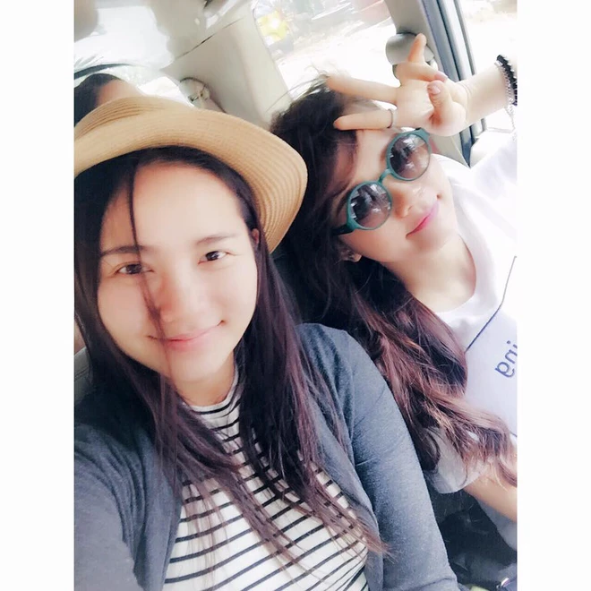 Em gái kín tiếng của phan như thảo có đôi chân dài như người mẫu ăn mặc sành điệu hơn cả chị - 4