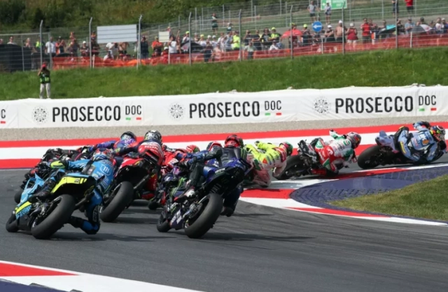 Fabio quartararo muốn thử yamaha v4 chậm nửa giây cũng chơi - 3