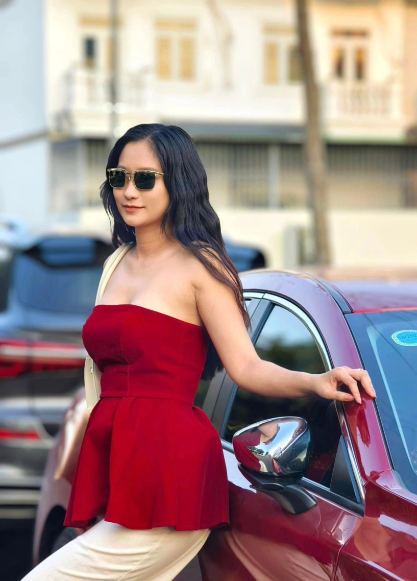 Gu mặc của vợ nghệ sĩ việt anh - 7