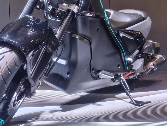 Hình ảnh thực tế của chiếc xe ga lai điện yamaha proto hev tại jms 2025 - 9