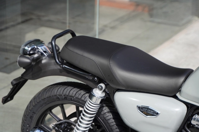 Hình ảnh thực tế của honda cb350 hness vừa lên kệ tại các đại lý ớ nước ta - 9