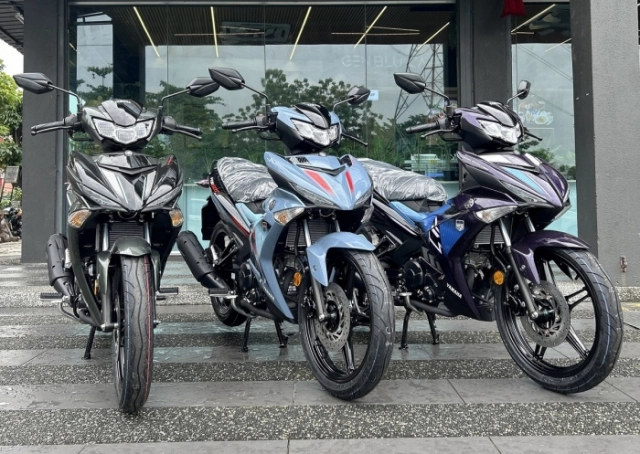 Hình ảnh thực tế của yamaha y15zr 2026 tại các đại lý - hút hồn với 3 tông màu mới - 3