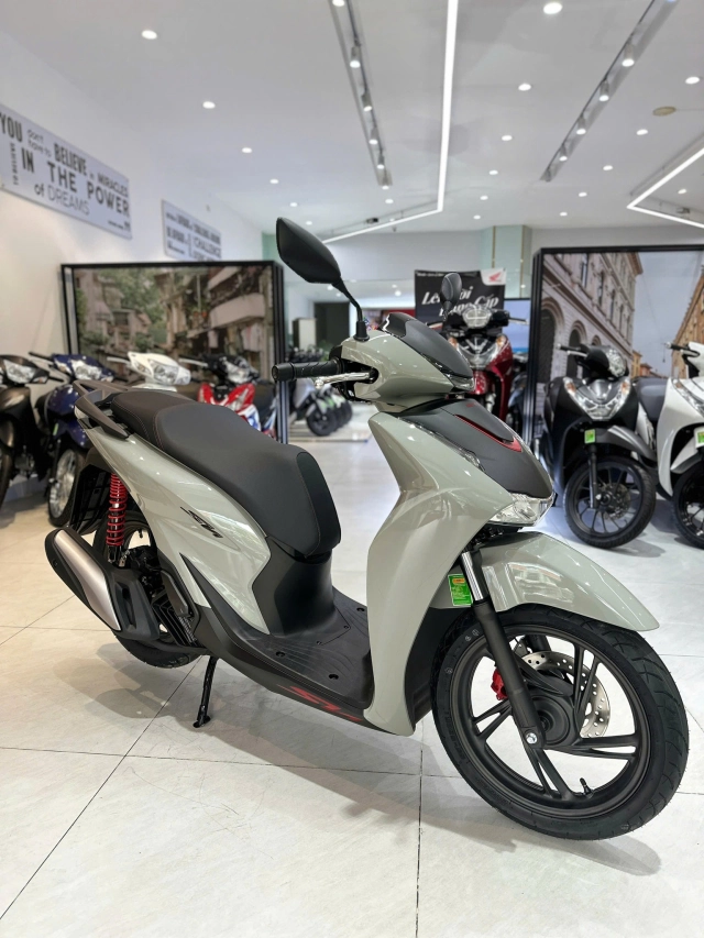 Hình ảnh thực tế honda sh 2026 đã có mặt tại đại lý sớm hơn dự kiến - 3