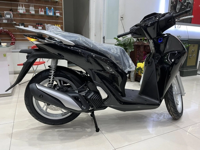 Hình ảnh thực tế honda sh 2026 đã có mặt tại đại lý sớm hơn dự kiến - 19