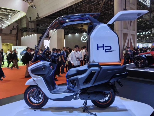 Hình ảnh thực tế yamaha h2 buddy porter chiếc xe ga chạy bằng hydro tại japan mobility show 2025 - 4