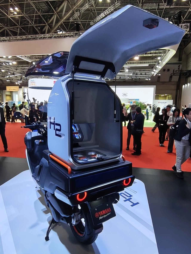 Hình ảnh thực tế yamaha h2 buddy porter chiếc xe ga chạy bằng hydro tại japan mobility show 2025 - 7