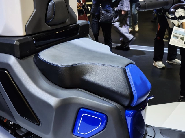 Hình ảnh thực tế yamaha h2 buddy porter chiếc xe ga chạy bằng hydro tại japan mobility show 2025 - 14