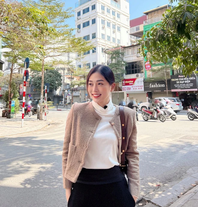 Học mỹ nhân việt cách phối đồ với áo khoác màu be giúp nàng ghi điểm thanh lịch và sang trọng ngày đông - 7