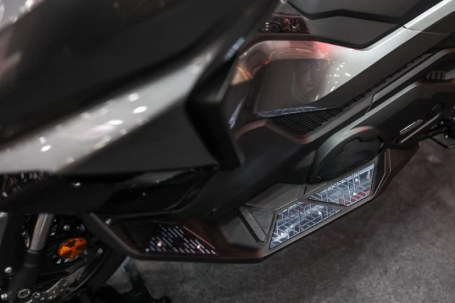 Honda forza750 custom special edition sang tiện và đúng chất beyond the sport tourer - 7