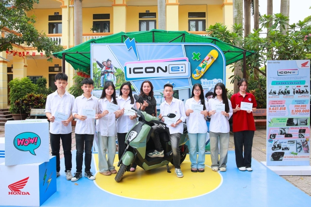 Honda khởi động khóa bồi dưỡng kiến thức pháp luật và kỹ năng lái xe gắn máy an toàn cho học sinh - 13