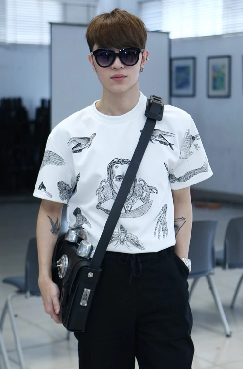 Hot boy mê unisex sành điệu với màu đen - trắng - 1