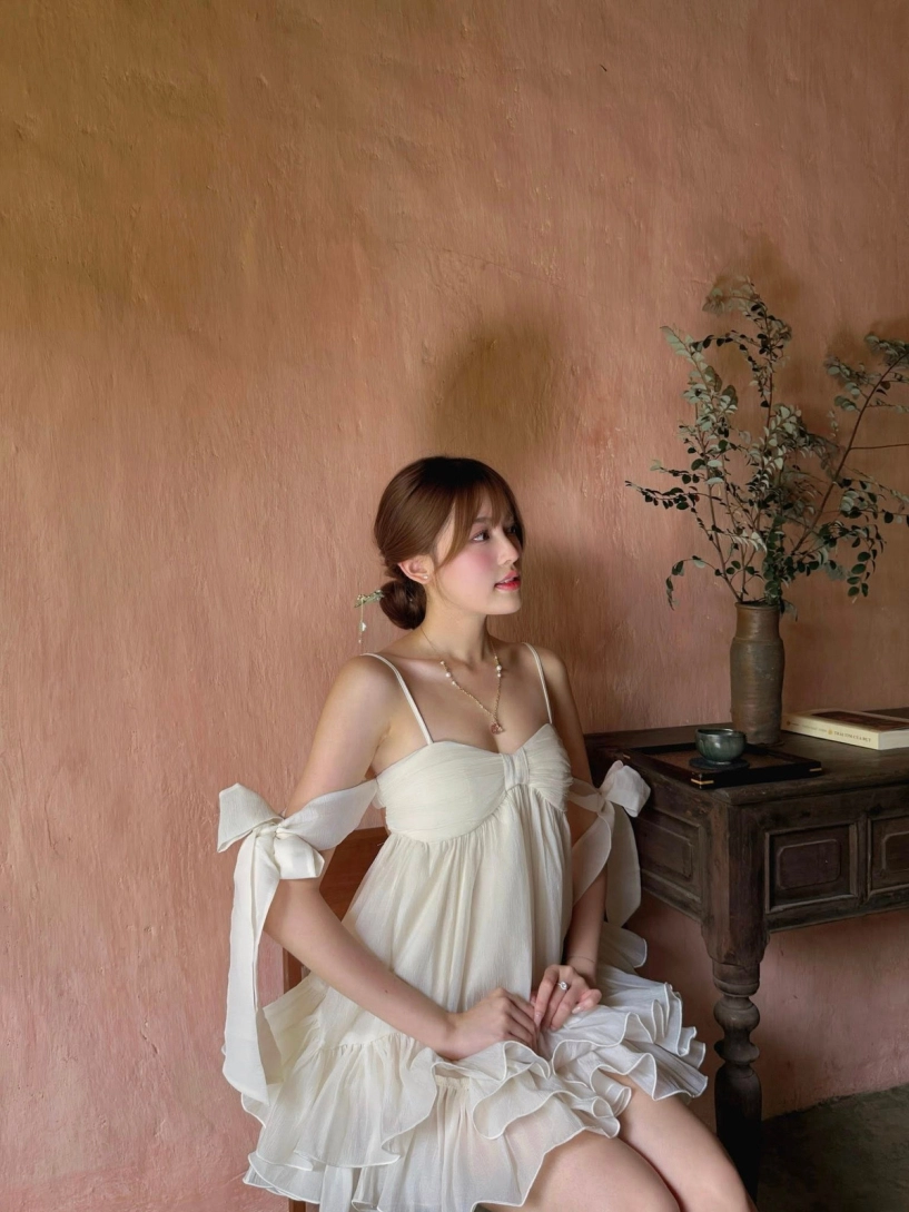 Hot girl tăng mỹ hàn khoe chuẩn tiểu thư sài thành - 1