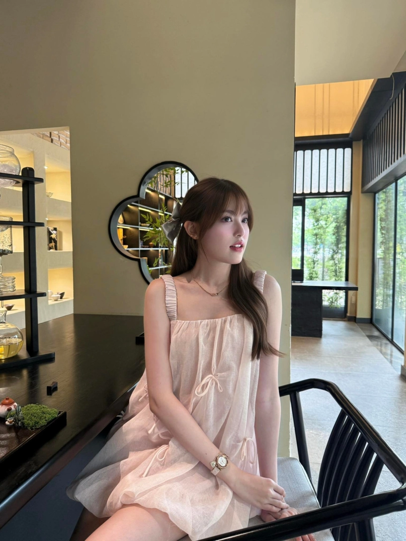 Hot girl tăng mỹ hàn khoe chuẩn tiểu thư sài thành - 5