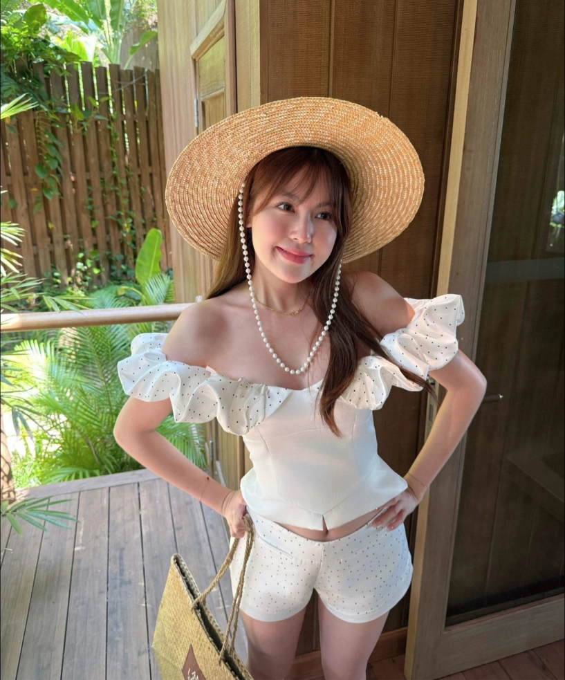 Hot girl tăng mỹ hàn khoe chuẩn tiểu thư sài thành - 7