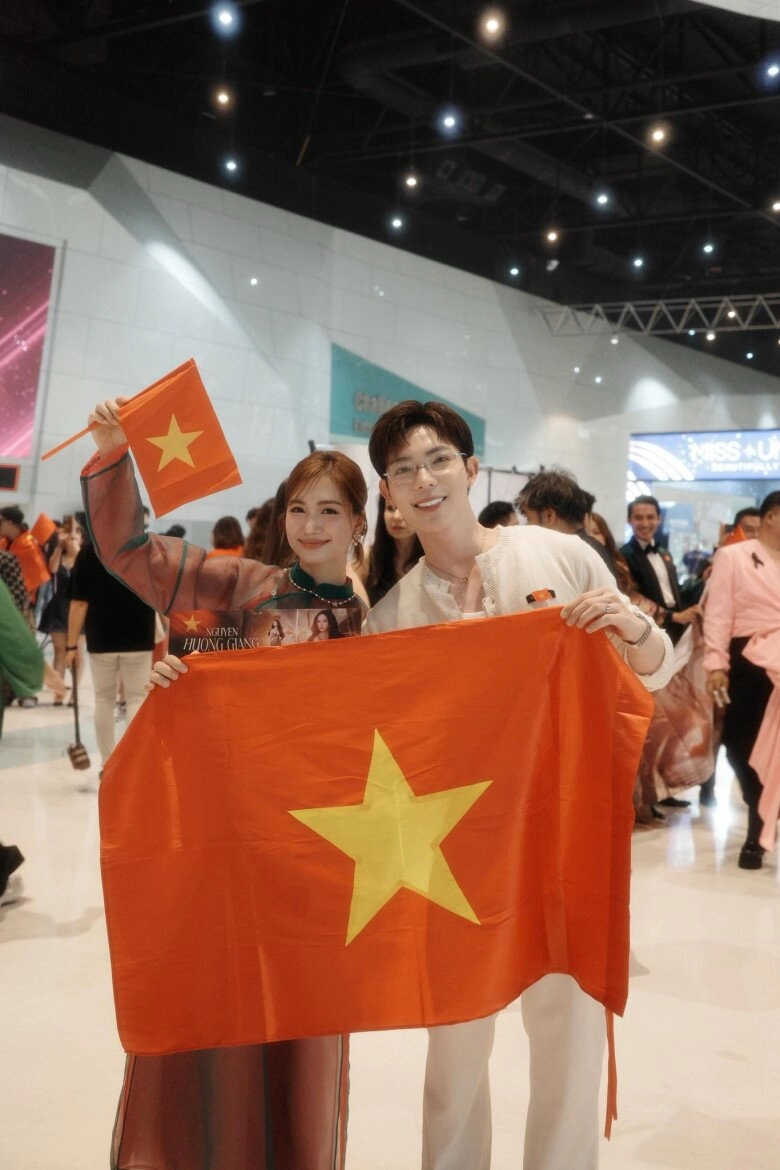 Hương giang không làm mọi người tự hào được rồi - 5