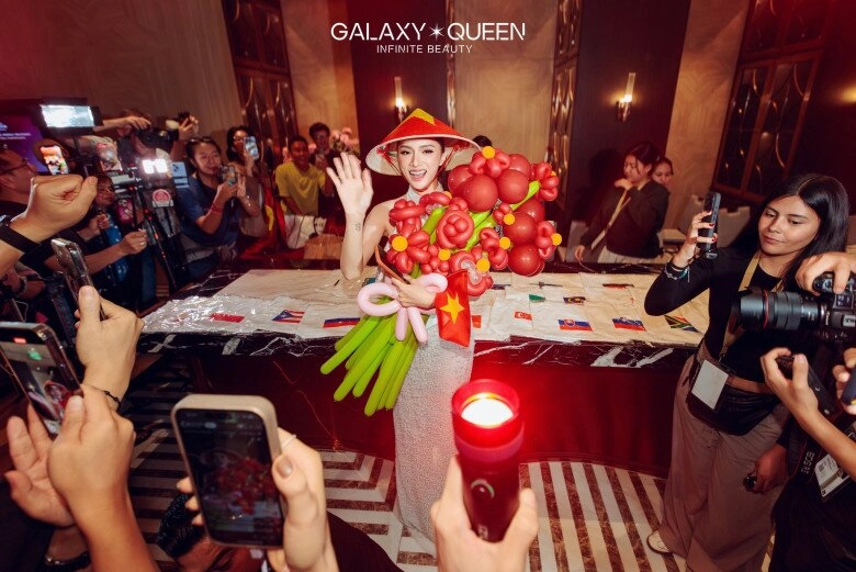 Hương giang không làm mọi người tự hào được rồi - 6