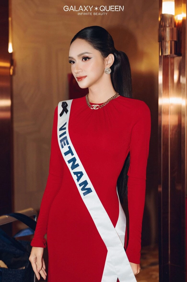 Hương giang làm điều chưa từng có tiền lệ tại miss universe - 4