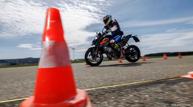 Kawasaki z1100 vừa ra mắt đã bị chê có sức mạnh không đủ phê liệu có đúng - 6