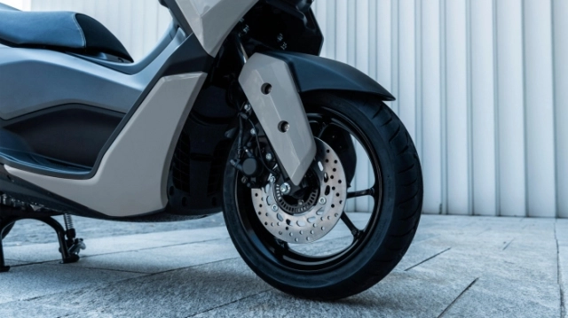 Khám phá yamaha nmax 125 tech max 2026 với phiên bản crystal graphite độc quyền - 6