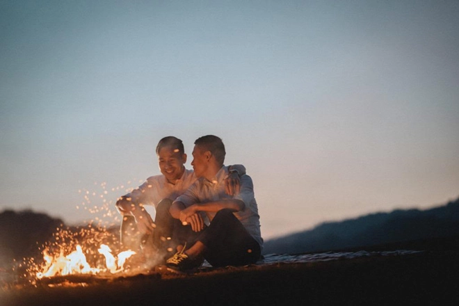 Khi chuyện tình yêu lãng mạn bật nhất vbiz được đưa vào những thiết kế đậm chất retro - 10