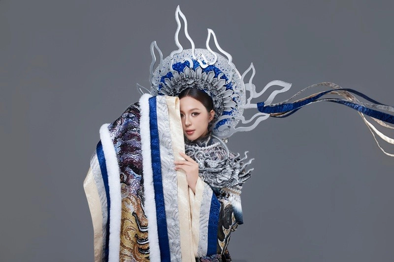 Kiều duy suýt khóc trước khi thi national costume ở miss international 2025 - 3