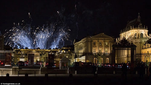 Kim siêu vòng 3 diện váy cưới givenchy lộng lẫy - 17