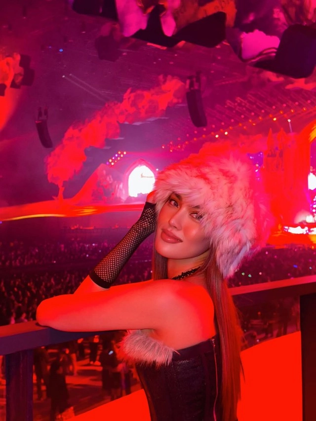 Lan khuê khoe sắc vóc gợi cảm tại thượng hải - 5