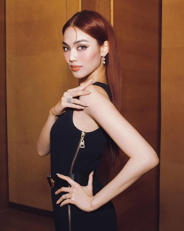 Lan khuê khoe sắc vóc gợi cảm tại thượng hải - 7