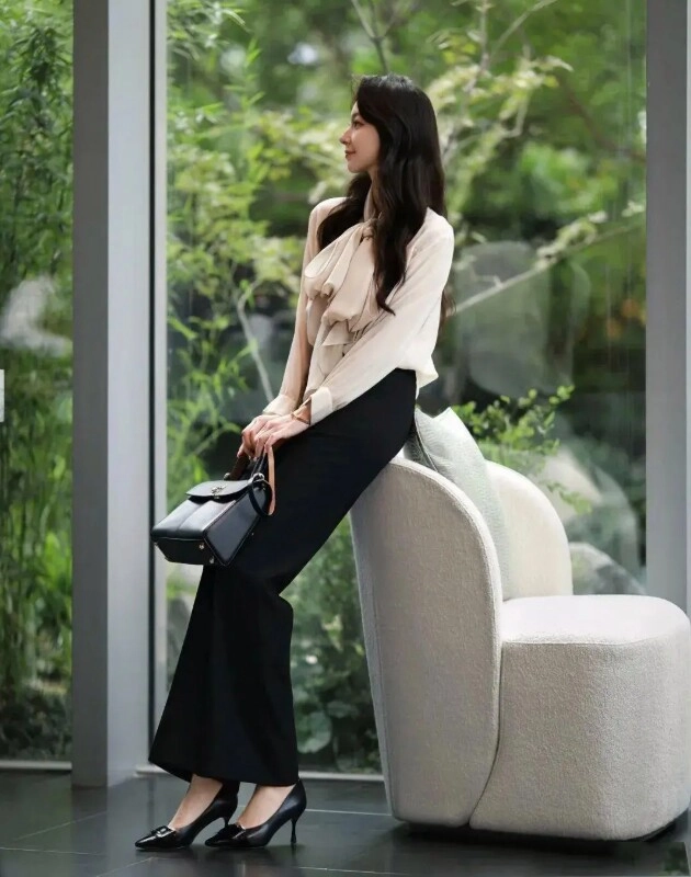 Lạnh này mặc gì đi làm 20 outfit ruột của các blogger thời trang cao dưới 1m60 mà hack dáng như 1m70 - 16