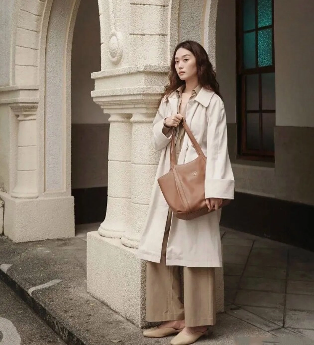 Lạnh này mặc gì đi làm 20 outfit ruột của các blogger thời trang cao dưới 1m60 mà hack dáng như 1m70 - 22