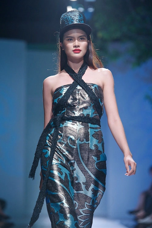 Lê thi phương hêt thơi vai u thit băp - 15