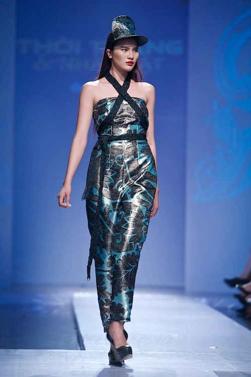 Lê thi phương hêt thơi vai u thit băp - 16